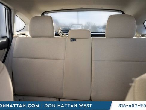 Used 2015 Subaru Crosstrek 2.0i Premium image 17