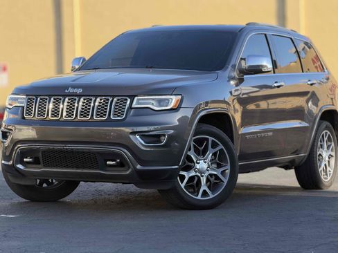 Used 2019 Jeep Grand Cherokee Overland RWD image 1