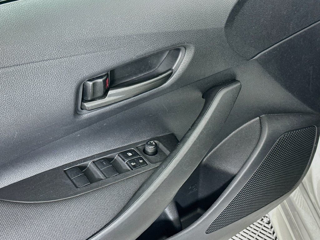 Certified 2025 Toyota Corolla LE FWD image 18