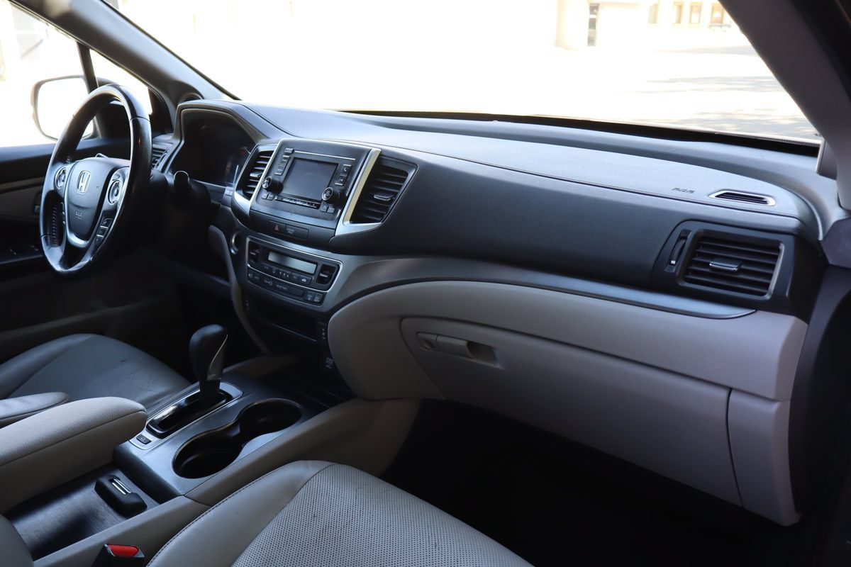 Used 2019 Honda Ridgeline RTL image 17