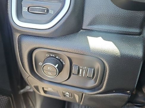 Used 2019 RAM 1500 Big Horn AWD/4WD image 7