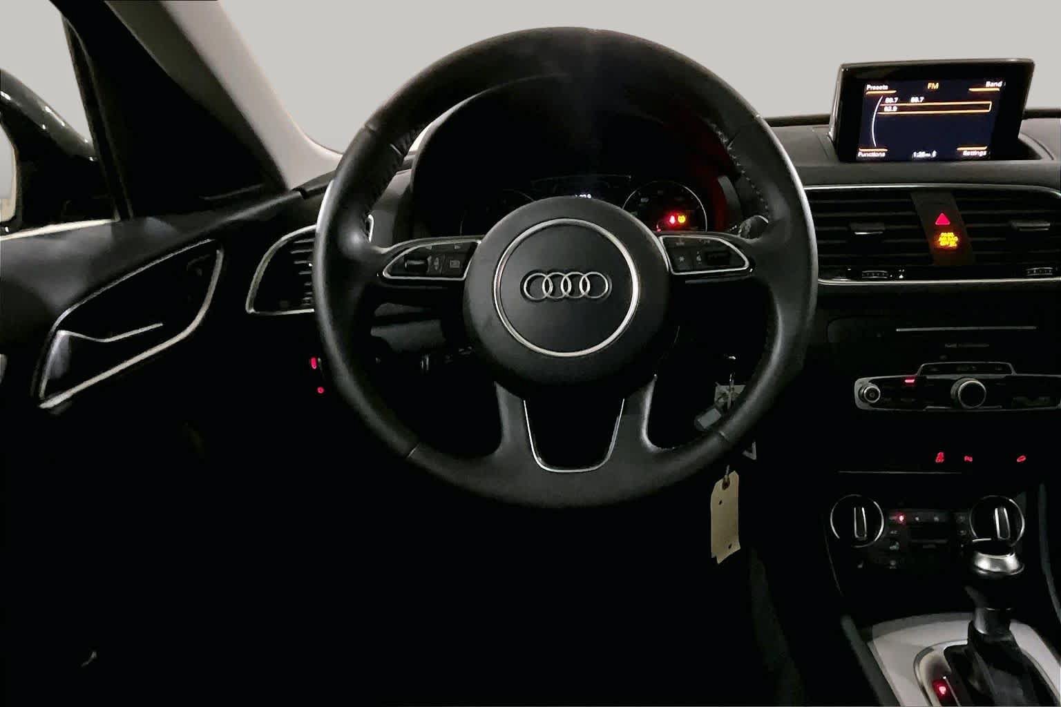Used 2017 Audi Q3 2.0T Premium AWD/4WD image 5