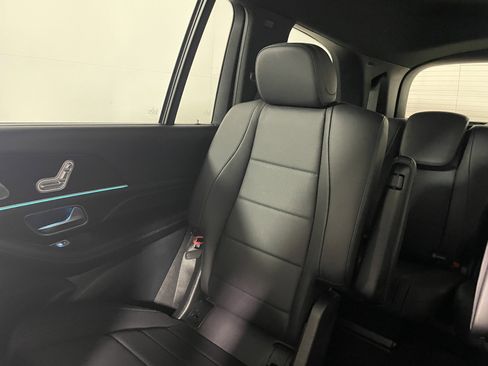 Used 2020 Mercedes-Benz GLS 450 4MATIC image 13