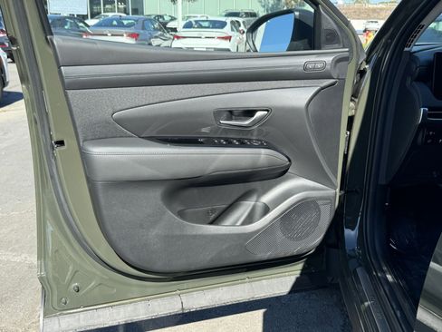 New 2025 Hyundai Tucson Limited image 8