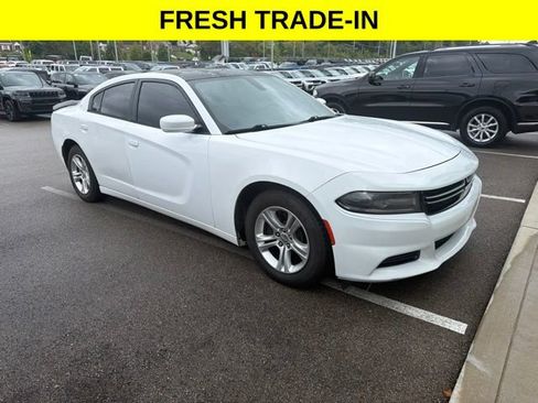 Used 2016 Dodge Charger SE w/ Popular Equipment Group RWD image 1