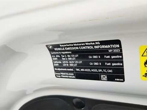 Used 2023 BMW X6 xDrive40i w/ M Sport Package image 70