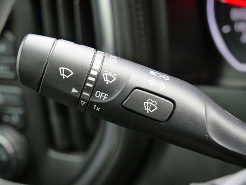 Used 2020 Chevrolet Silverado 1500 LT image 41