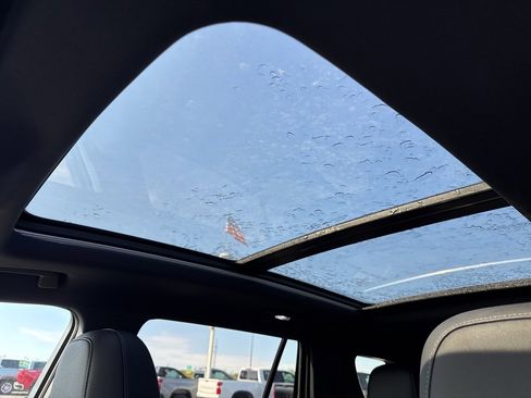 New 2026 Chevrolet Equinox LT w/ Convenience Package II image 16