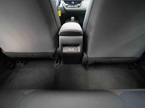 Used 2025 Toyota Corolla LE FWD image 22