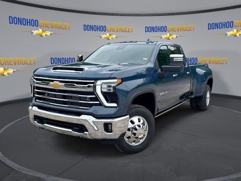 New 2026 Chevrolet Silverado 3500 LTZ w/ LTZ Plus Package AWD/4WD image 4