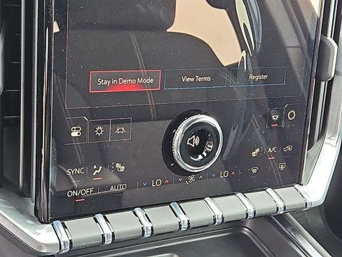 New 2026 GMC Acadia Elevation image 19