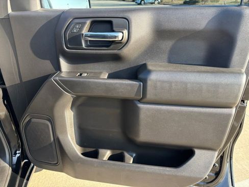 Used 2019 Chevrolet Silverado 1500 Custom Trail Boss w/ Custom Convenience Package image 12