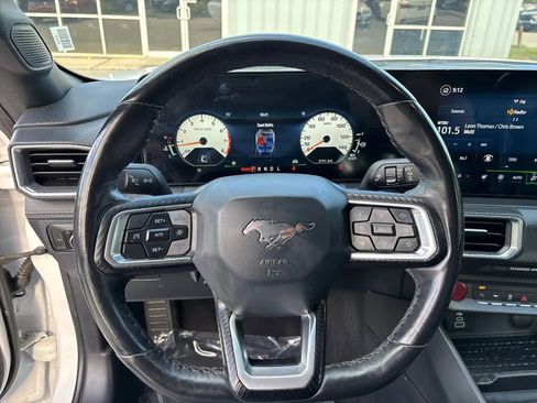 Used 2024 Ford Mustang Premium image 17