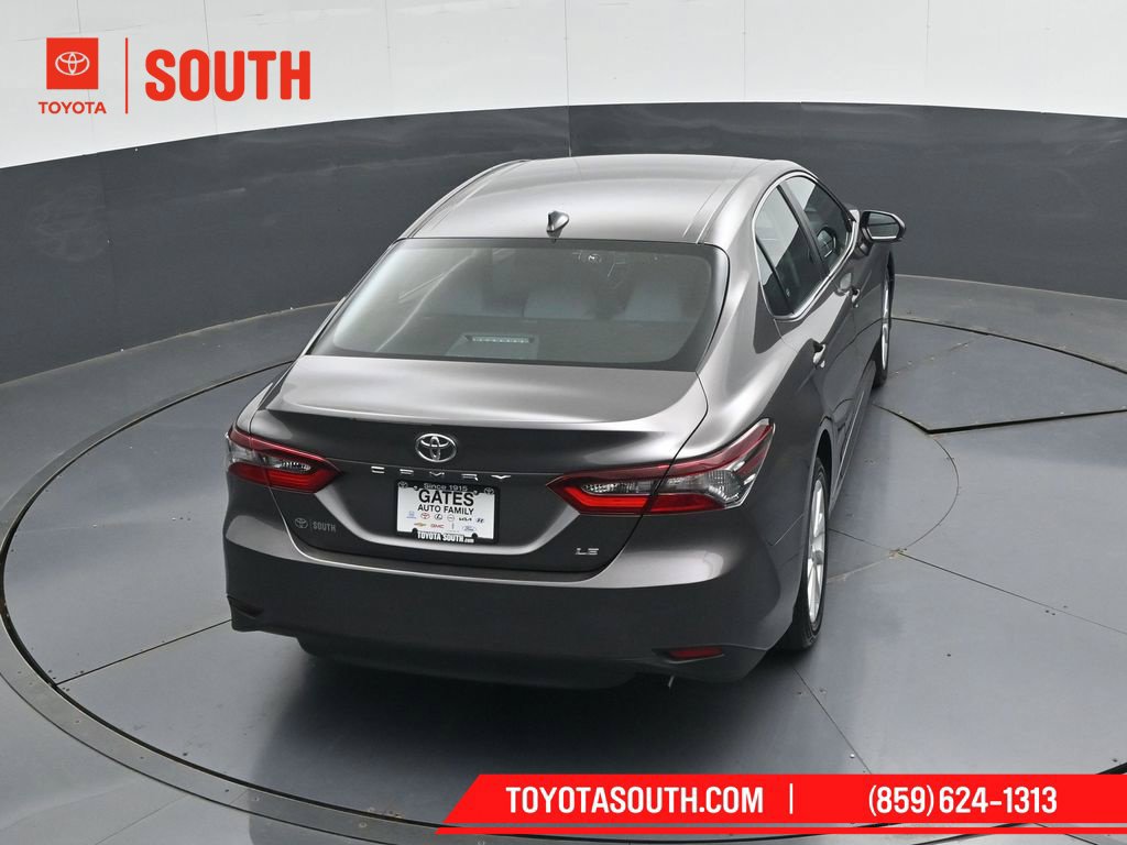 Used 2022 Toyota Camry LE FWD image 41