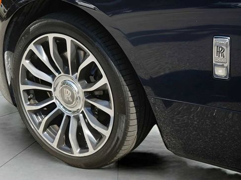 Certified 2019 Rolls-Royce Dawn image 15