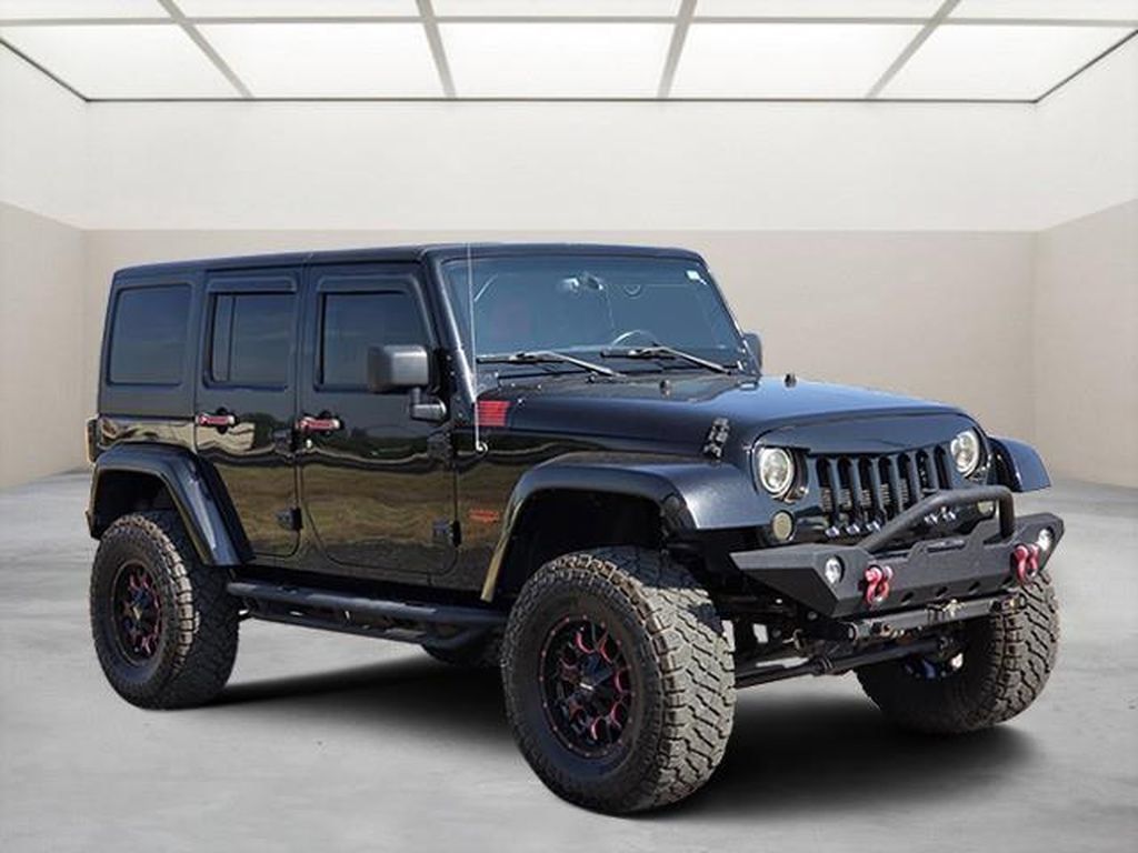Used 2017 Jeep Wrangler Unlimited Sahara w/ Connectivity Group AWD/4WD image 1
