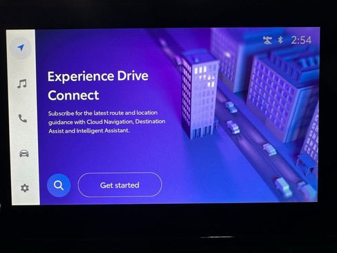 Used 2025 Toyota RAV4 XLE image 26