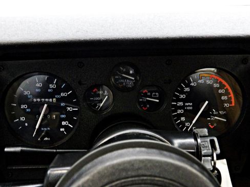 Used 1987 Chevrolet Camaro Z28 RWD image 13