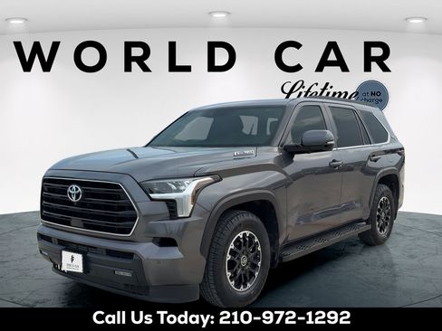 Used 2024 Toyota Sequoia SR5 w/ SR5 Premium Package AWD/4WD image 3