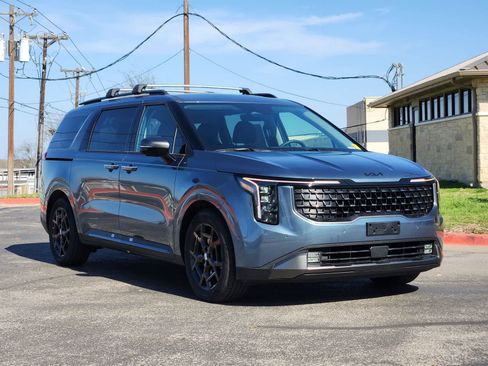 New 2026 Kia Carnival SX image 3