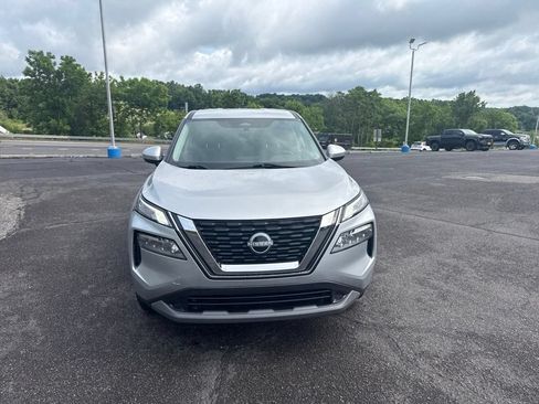 Used 2023 Nissan Rogue SV AWD/4WD image 3