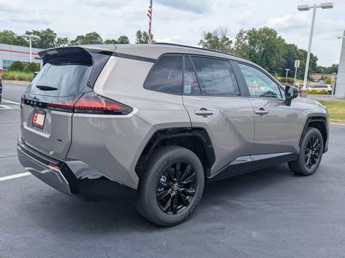 Used 2026 Toyota RAV4 SE AWD/4WD image 3