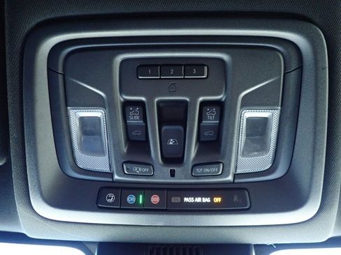 Used 2023 GMC Sierra 1500 AT4 w/ AT4 Premium Package image 26