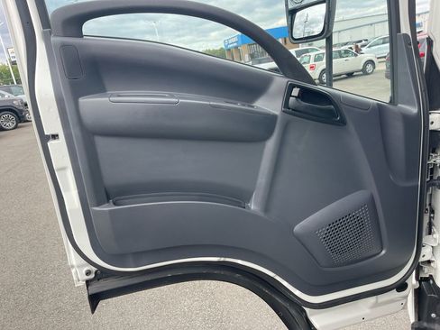 Used 2024 Chevrolet Low Cab Forward RWD image 19