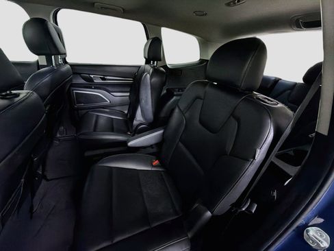 Used 2025 Kia Telluride S AWD/4WD image 29