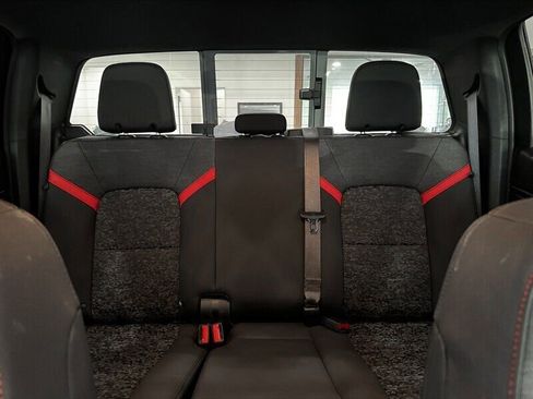 Used 2024 Chevrolet Colorado Z71 w/ Z71 Convenience Package 2 image 11