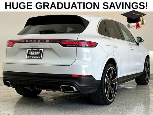 Used 2023 Porsche Cayenne AWD/4WD image 15