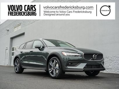 New 2026 Volvo V60 B5 Cross Country Plus w/ Protection Package Premier