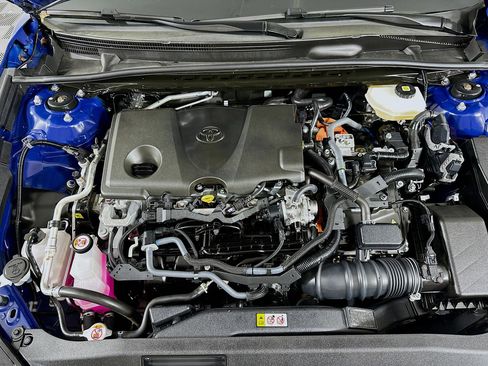 Used 2025 Toyota Camry LE image 32