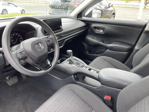 Used 2023 Honda HR-V LX image 4