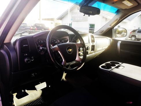 Used 2012 Chevrolet Silverado 2500 LT w/ Snow Plow Prep Package image 18