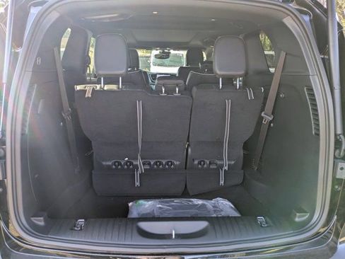 New 2026 Chrysler Pacifica Limited w/ S Appearance Package image 11