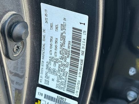 Used 2019 Toyota Tacoma SR w/ SR Convenience Package RWD image 31