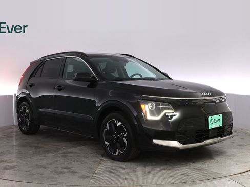 Used 2023 Kia Niro Wind FWD image 13