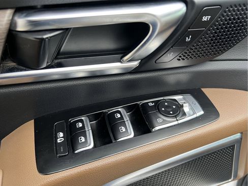 Used 2021 Kia Telluride SX w/ SX Prestige Package image 9