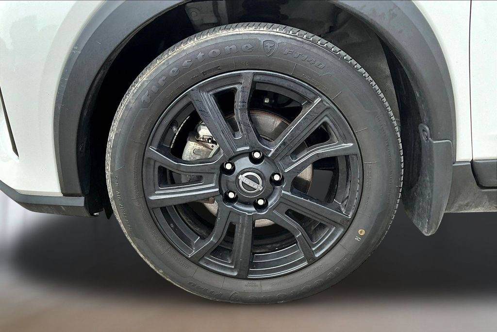 Used 2024 Nissan Kicks SR FWD image 29