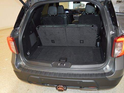 Used 2024 Ford Explorer Timberline w/ Timberline Technology Package AWD/4WD image 14
