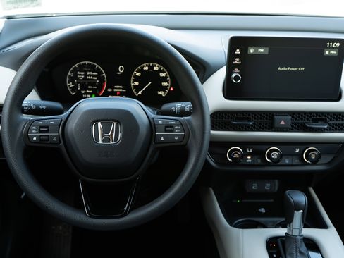 Certified 2026 Honda HR-V LX image 26