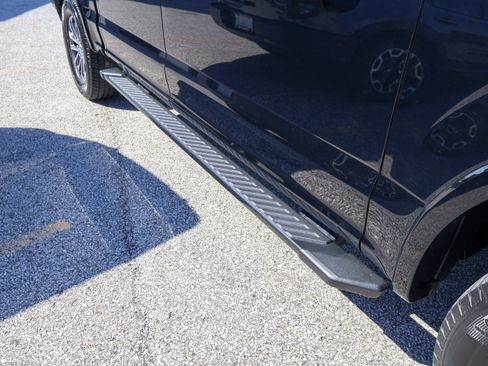 Used 2018 Ford F150 XLT w/ Equipment Group 302A Luxury image 9