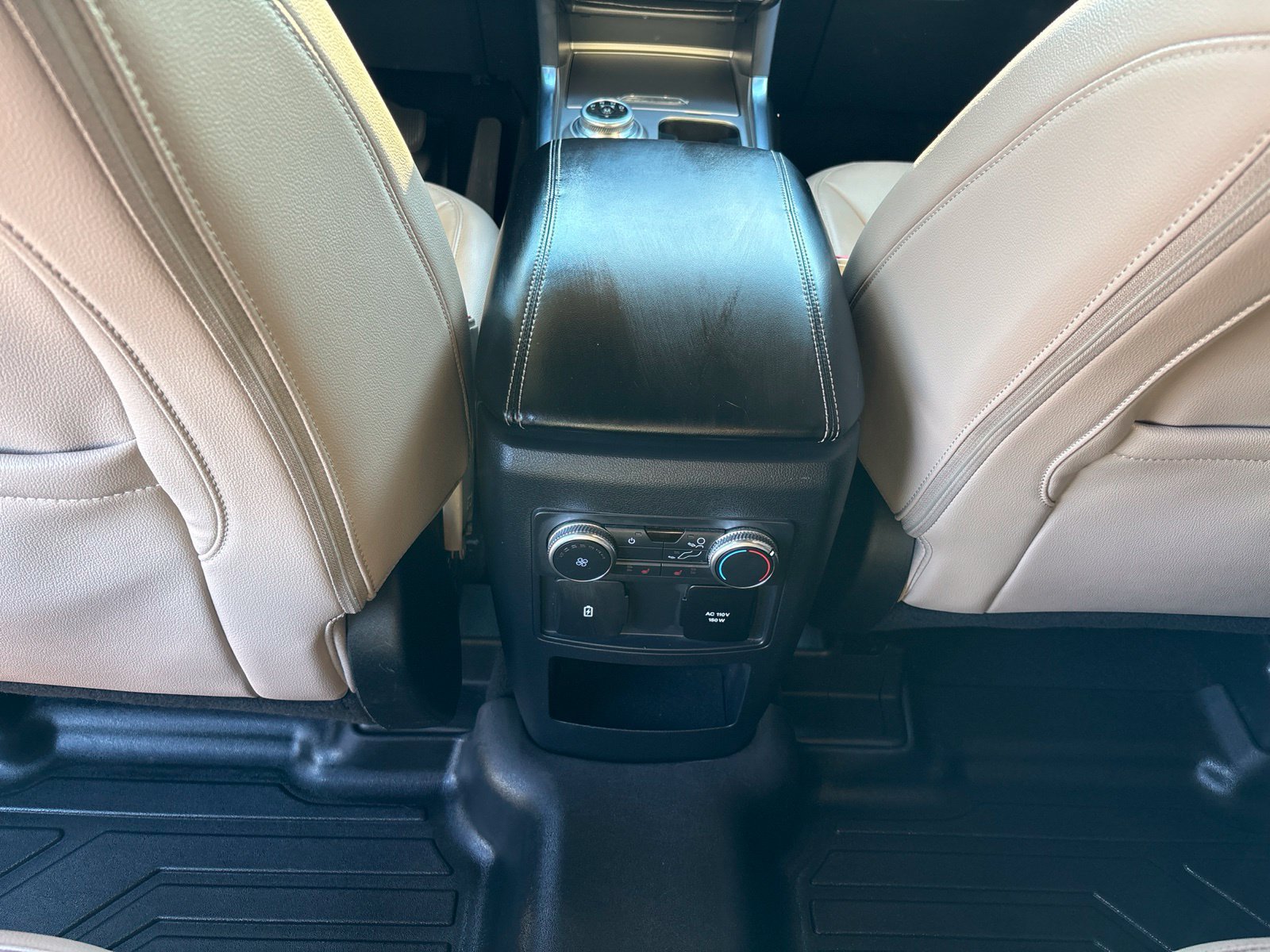 Used 2021 Ford Explorer Limited w/ Equipment Group 301A RWD image 14