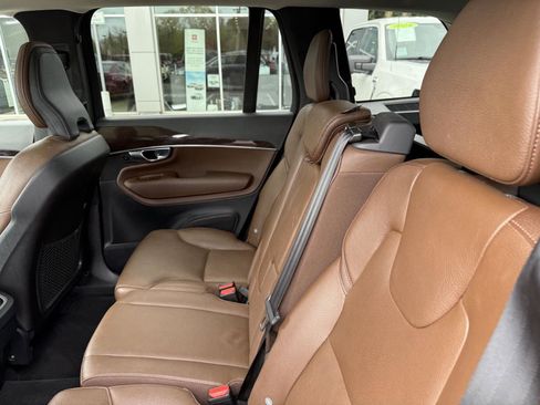 Used 2019 Volvo XC90 T6 Momentum w/ Advanced Package image 11