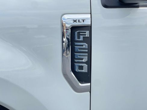 Used 2017 Ford F250 XLT AWD/4WD image 33