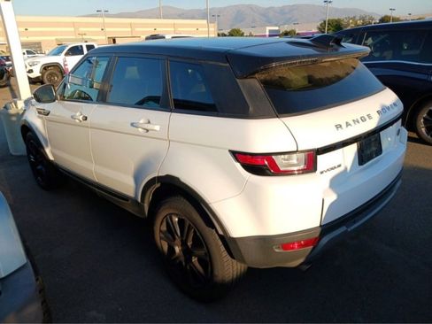 Used 2017 Land Rover Range Rover Evoque SE Premium image 4