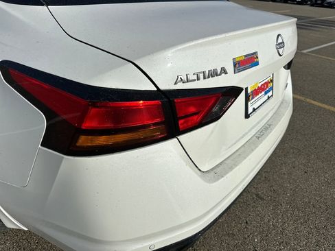 New 2025 Nissan Altima 2.5 SR image 31