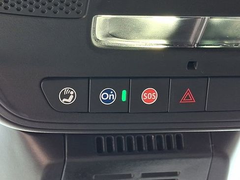 Used 2026 Chevrolet Equinox LT FWD image 24