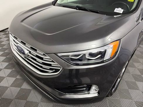 Used 2019 Ford Edge Titanium w/ Equipment Group 301A FWD image 10